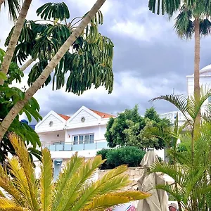 Cozy Two Bed Apartment. Costa Adeje (Tenerife)